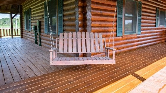 Helpful Tips for Painting Your Wooden Porch Swing