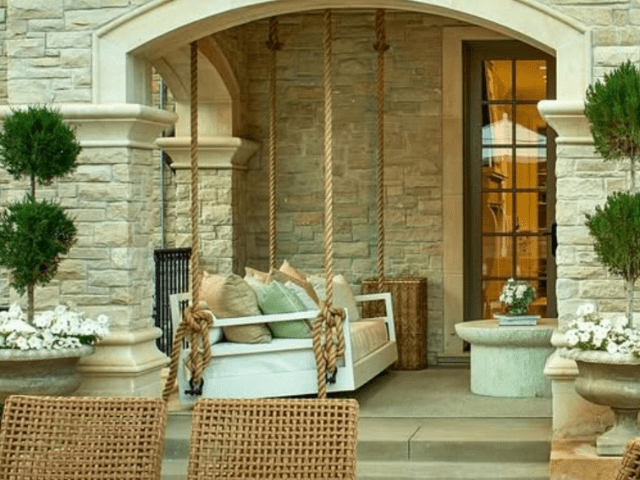 Shadow Ridge Bed Swing