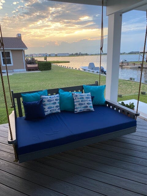 Traditional English Poly Swing Bed