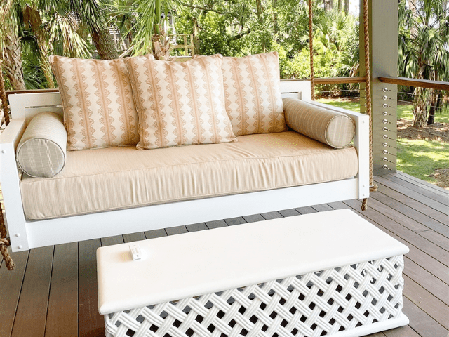 Kiawah Swing Bed
