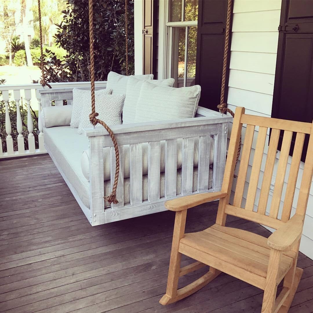 Plantation Row Swing Bed