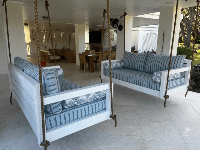 Kiawah Swing Bed