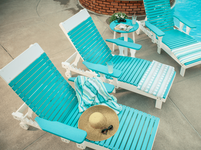 LuxCraft Aruba Blue & White Wheeled Chaise Lounge