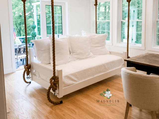 Davenport Swing Bed